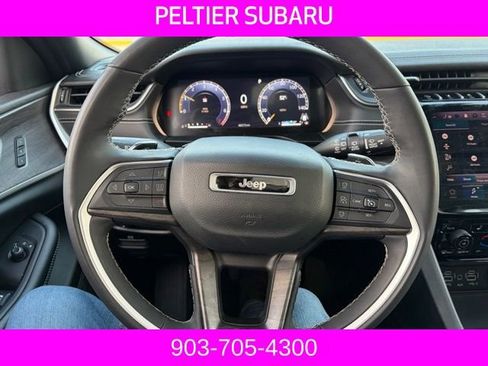 Used 2024 Jeep Grand Cherokee L Limited w/ Luxury Tech Group II image 8