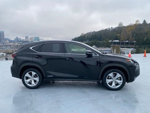 Used 2017 Lexus NX 300h AWD image 2