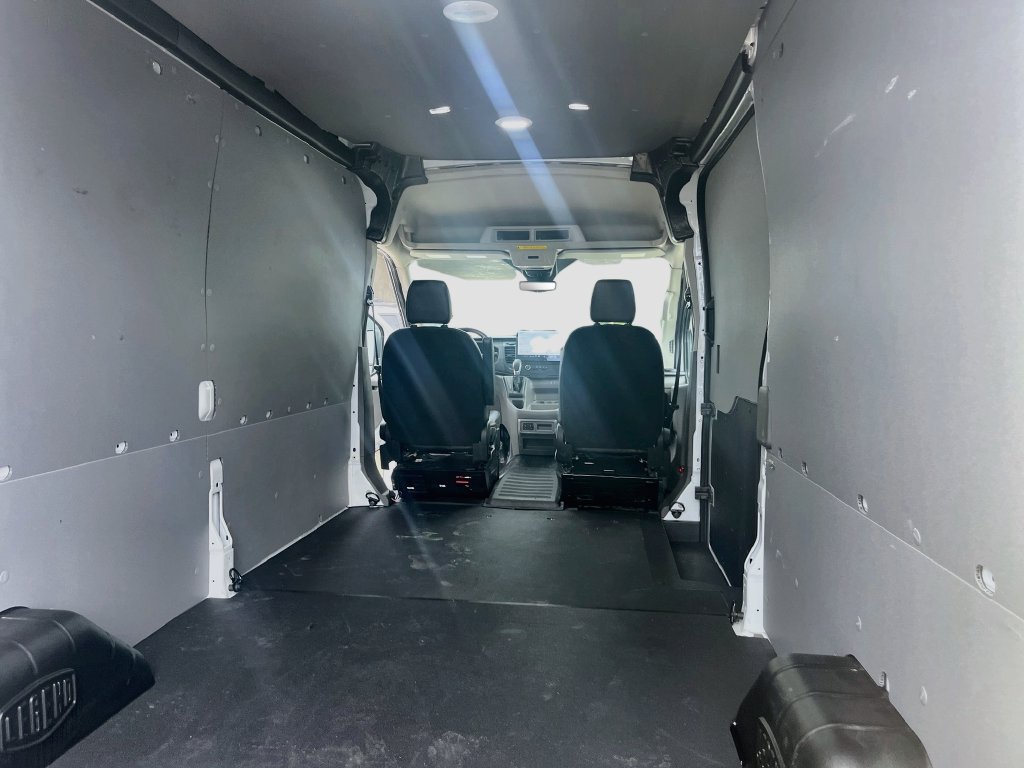 Used 2026 Ford Transit 250 148 Medium Roof Extended AWD image 22