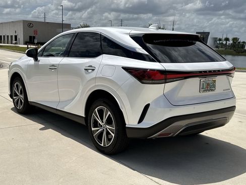 Used 2025 Lexus RX 350 FWD w/ Technology Package image 10