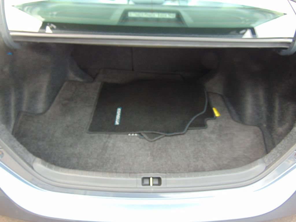 Used 2014 Toyota Corolla LE FWD image 24