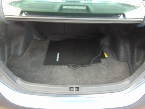 Used 2014 Toyota Corolla LE FWD image 24