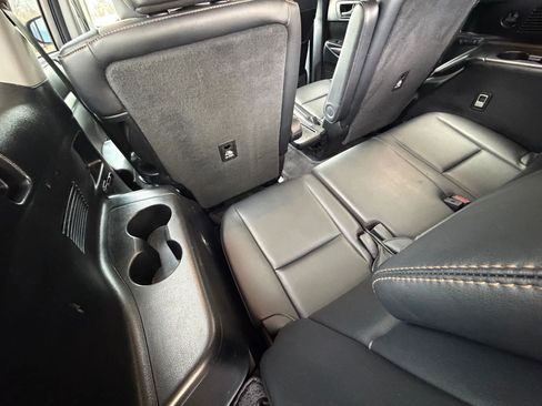 Used 2018 Toyota Highlander XLE image 22