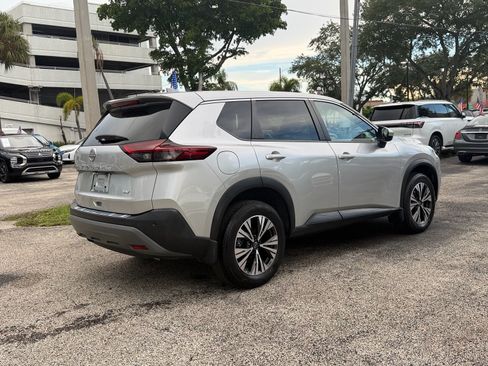 Certified 2023 Nissan Rogue SV FWD image 7