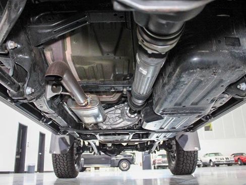 Used 2021 Jeep Gladiator Overland image 16