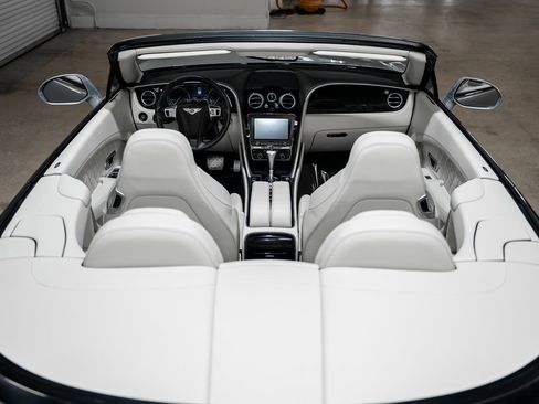 Used 2017 Bentley Continental GT image 58