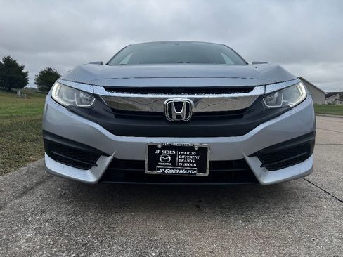 Used 2017 Honda Civic EX image 3