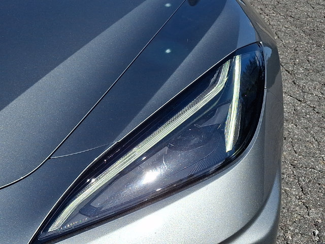Used 2023 Chevrolet Corvette Stingray Convertible RWD image 9