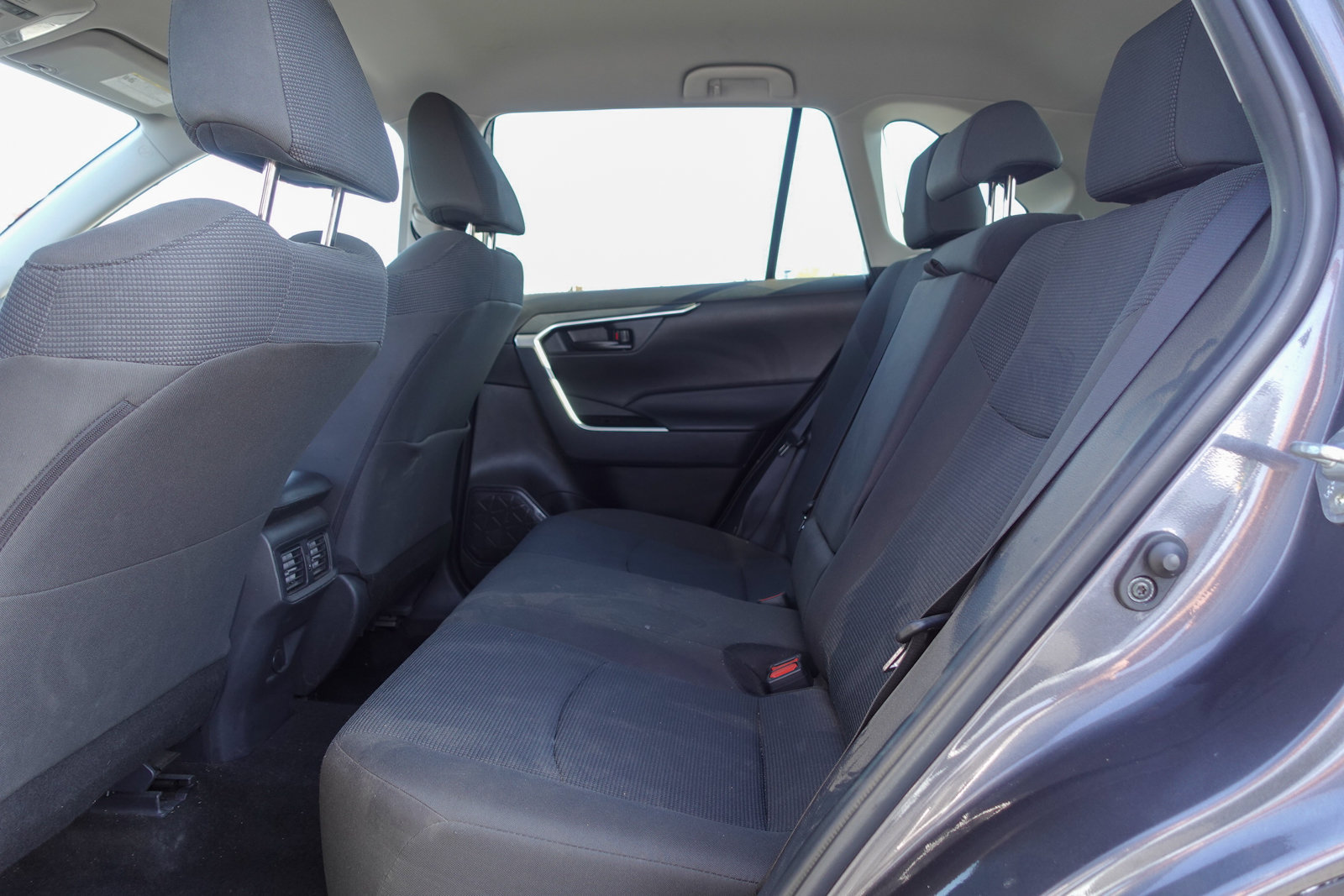 Used 2025 Toyota RAV4 LE FWD image 12