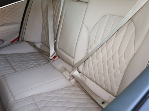 Used 2019 Genesis G70 3.3T Design image 22