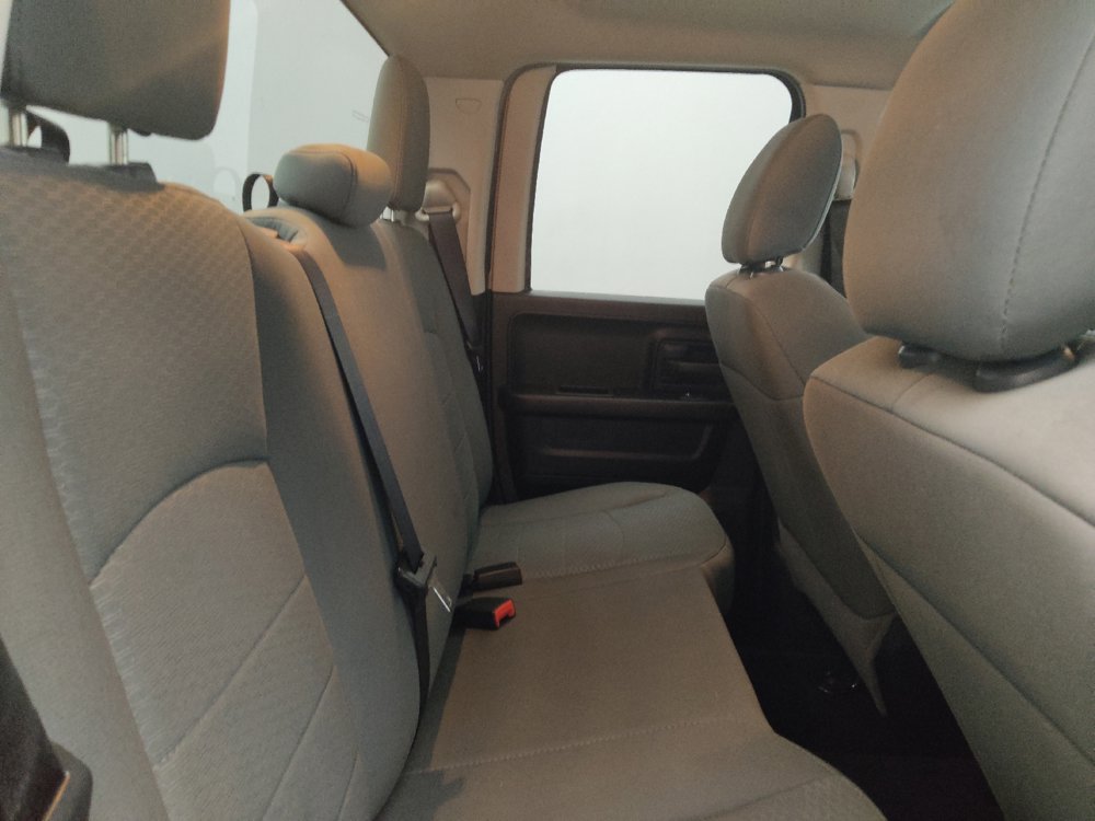 Used 2018 RAM 1500 Express RWD image 19