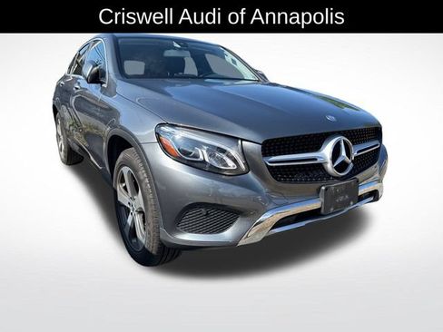 Used 2017 Mercedes-Benz GLC 300 4MATIC Coupe image 4