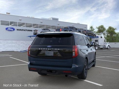New 2026 Ford Expedition Active RWD image 8