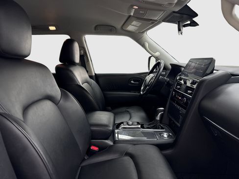 Used 2021 Nissan Armada SV RWD image 42