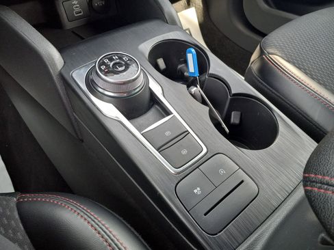 Used 2024 Ford Escape ST-Line image 23
