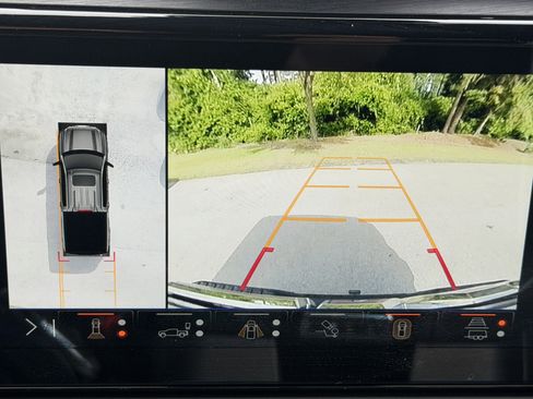 Used 2024 GMC Sierra 1500 AT4X AWD/4WD image 10