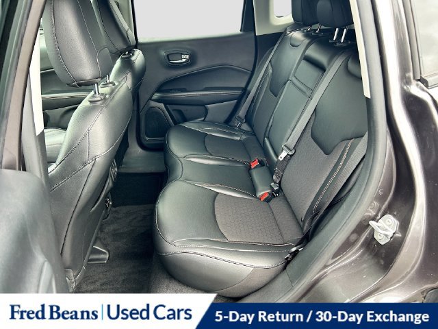 Used 2019 Jeep Compass Latitude w/ Popular Equipment Group AWD/4WD image 30