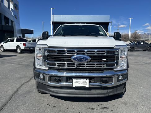 New 2025 Ford F450 XL w/ XL Chrome Package image 10