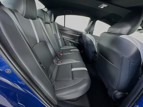 Used 2025 Toyota Camry SE FWD image 24
