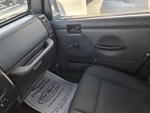 Used 2006 Jeep Wrangler SE image 16
