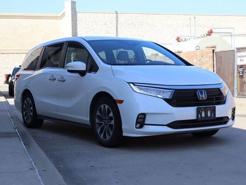 Used 2021 Honda Odyssey EX-L image 2