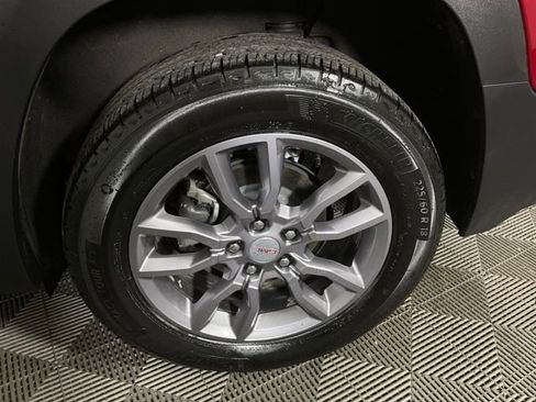 Used 2024 GMC Terrain SLT AWD/4WD image 46