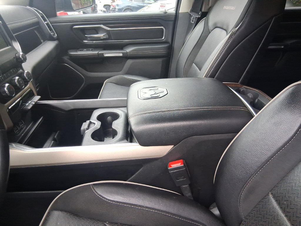 Used 2022 RAM 1500 Laramie AWD/4WD image 14