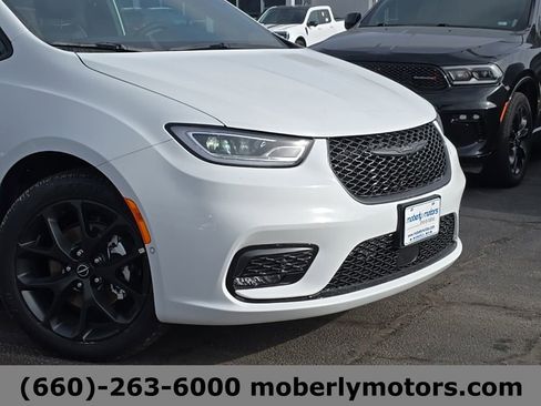 New 2026 Chrysler Pacifica Limited w/ S Appearance Package image 79