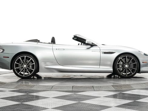 Used 2014 Aston Martin DB9 Volante image 40