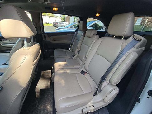Used 2024 Honda Odyssey Touring image 11