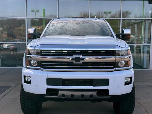 Used 2016 Chevrolet Silverado 2500 High Country w/ Duramax Plus Package image 2