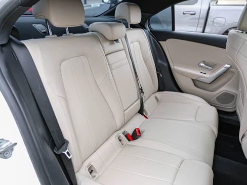 Used 2019 Mercedes-Benz A 220 image 33