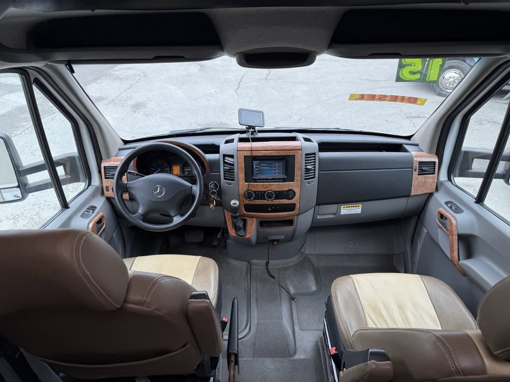 Used 2014 Mercedes-Benz Sprinter 3500 image 52