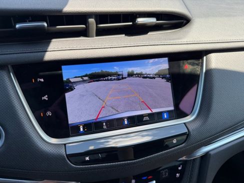 Used 2023 Cadillac XT5 Premium Luxury w/ Technology Package FWD image 17