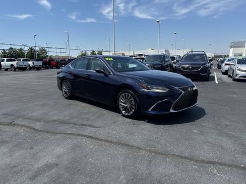Used 2025 Lexus ES 350 Ultra Luxury w/ Accessory Package (Z1) FWD image 6