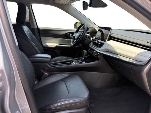 Certified 2022 Jeep Compass Limited image 15