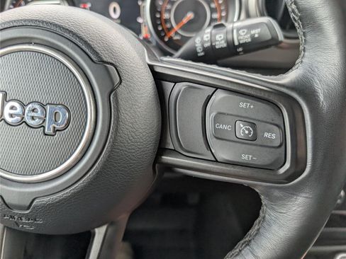 Used 2022 Jeep Wrangler Unlimited Sport AWD/4WD image 22