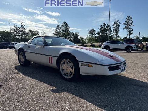 Used 1989 Chevrolet Corvette Convertible RWD image 5