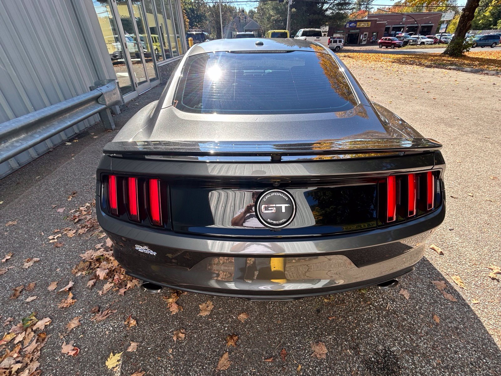 Used 2017 Ford Mustang GT Premium w/ Equipment Group 401A RWD image 6