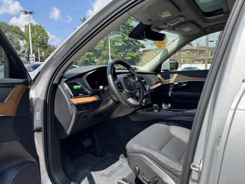 Used 2024 Volvo XC90 B5 Plus image 21