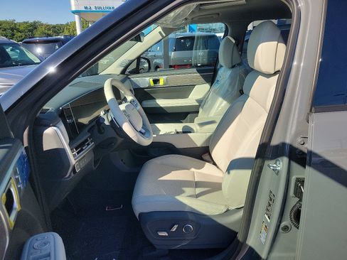 Used 2024 Hyundai Santa Fe Limited AWD/4WD image 12