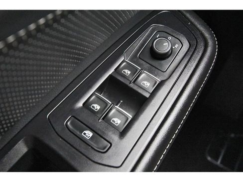 Used 2024 Volkswagen Atlas SE w/ Black Wheel Package image 26