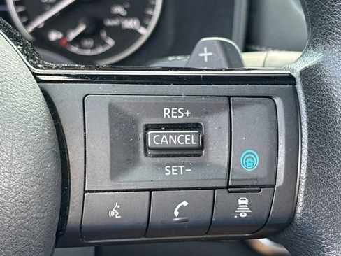 Certified 2023 Nissan Rogue SV AWD/4WD image 17
