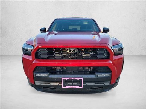 Used 2025 Toyota 4Runner 4WD image 2