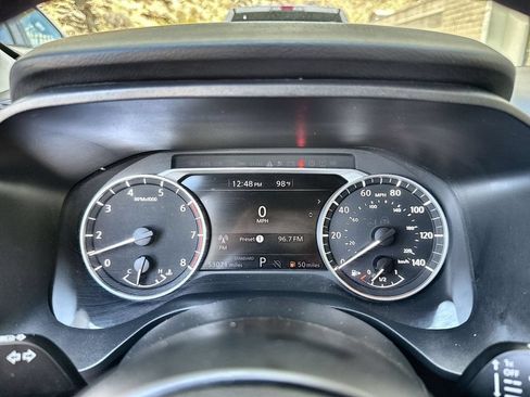 Used 2024 Nissan Rogue S FWD image 4