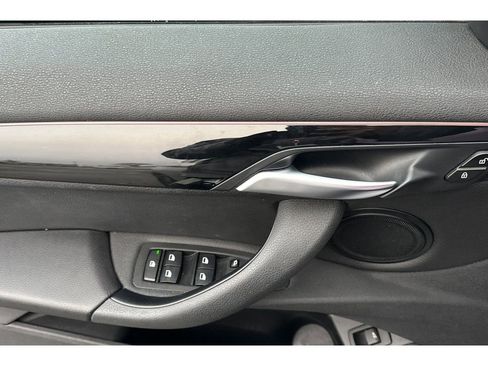 Used 2018 BMW X1 xDrive28i image 13