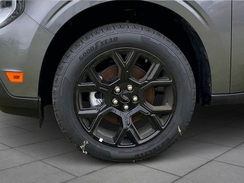 New 2025 Ford Maverick Lariat w/ Black Appearance Package image 11