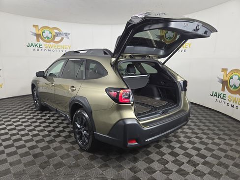 Used 2024 Subaru Outback Onyx Edition AWD/4WD image 32