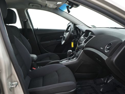 Used 2013 Chevrolet Cruze LT FWD image 11