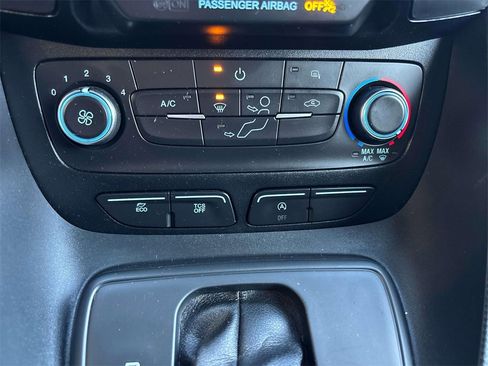 Used 2022 Ford Transit Connect XL image 25